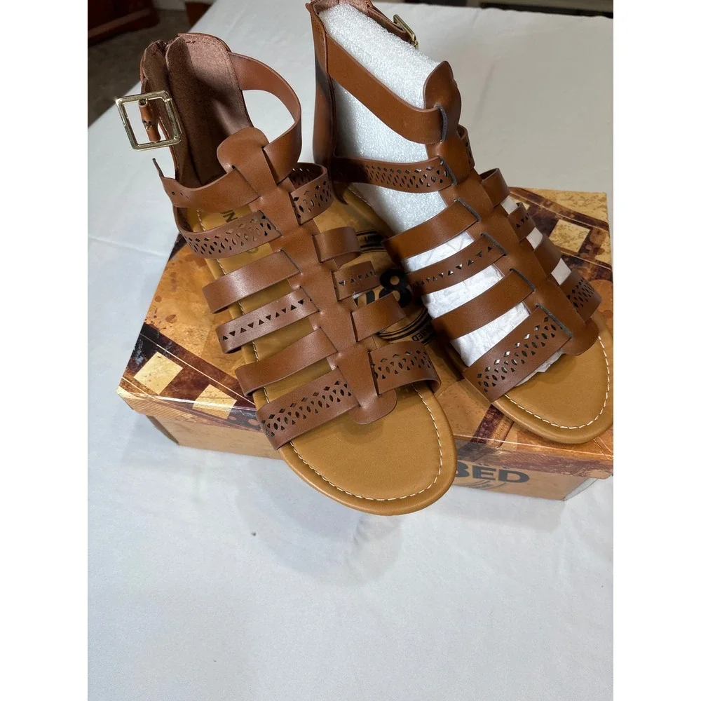 UNR8ED Selena Brown Gladiator Sandals Laser Cut Cage Strappy Back Zip Womens 11M - Picture 1 of 3
